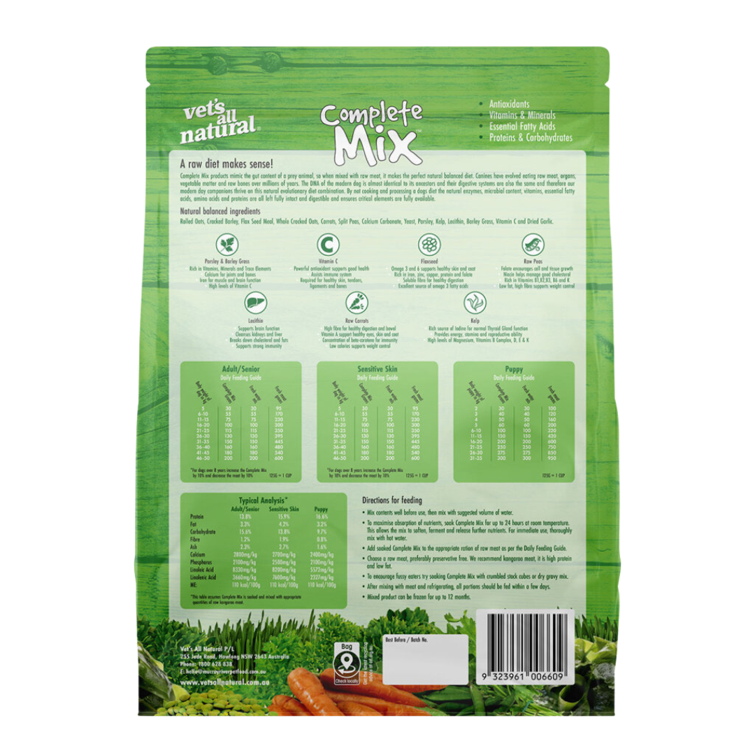 Vets All Natural Complete Mix Adult / Senior – back of bag with feeding guide and analysis
