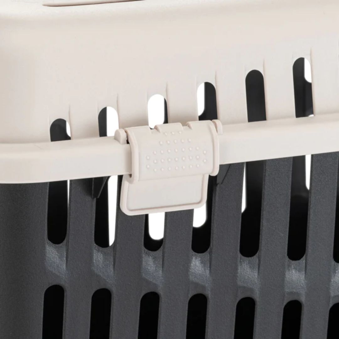 Ferplast Binny 2 Carrier for Small-Sized Dogs and Cats | PeekAPaw Pet Supplies