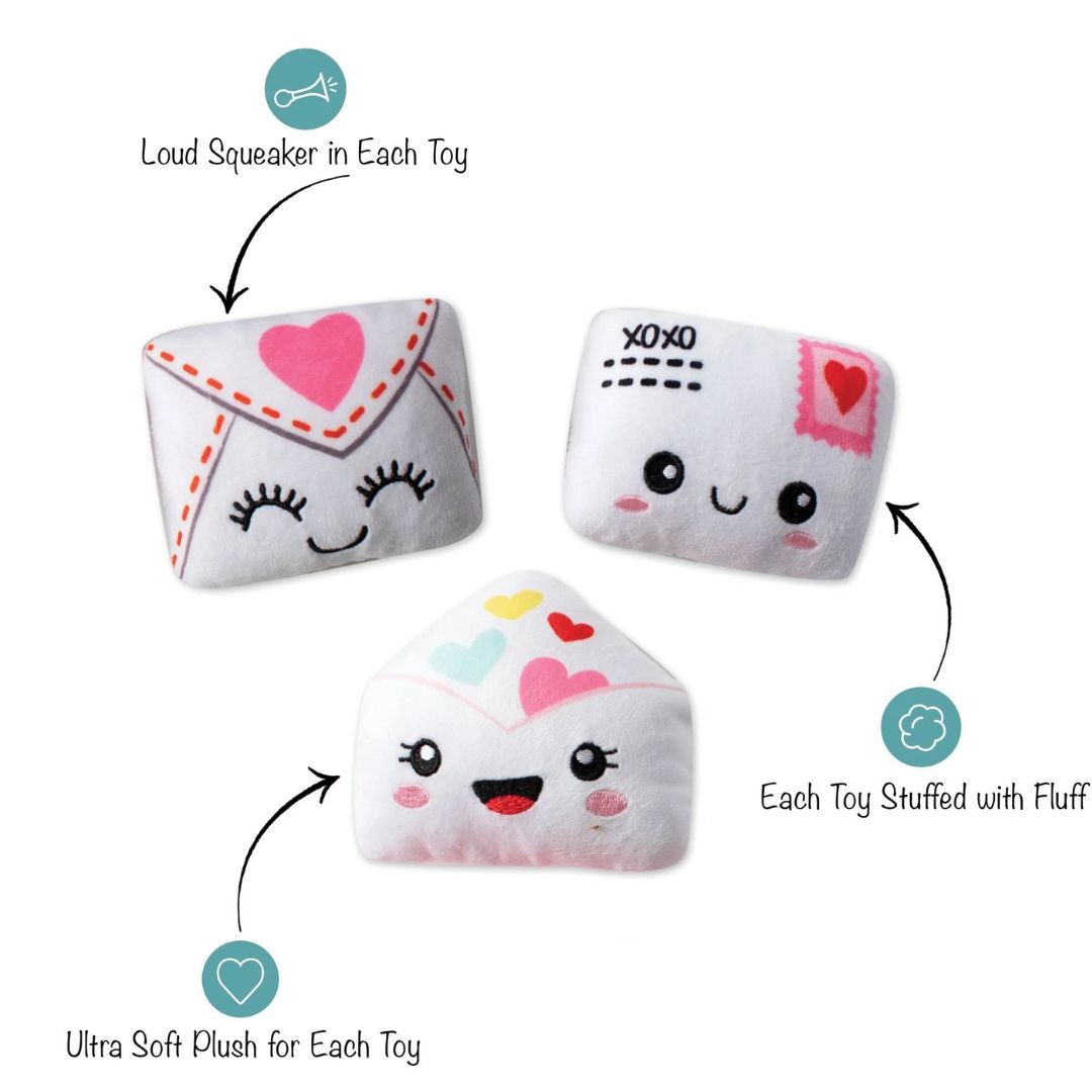 Fringe Studio Plush Squeaker Dog Toy - Sealed With A Kiss 3 Mini Toys | PeekAPaw Pet Supplies
