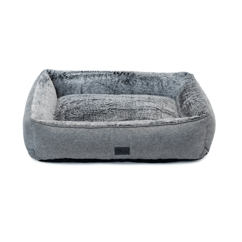 Superior Pet Goods Lounger Dog Bed in Artic Faux Fur