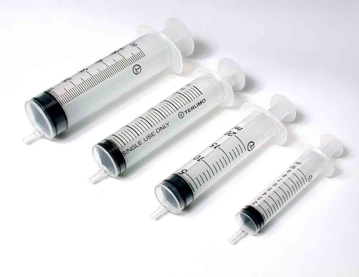 Terumo Eccentric Tip Syringes without Needle front of pack