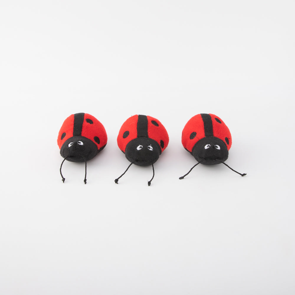 Zippy Paws Burrow Ladybugs in Leaf plush dog toy – additional view