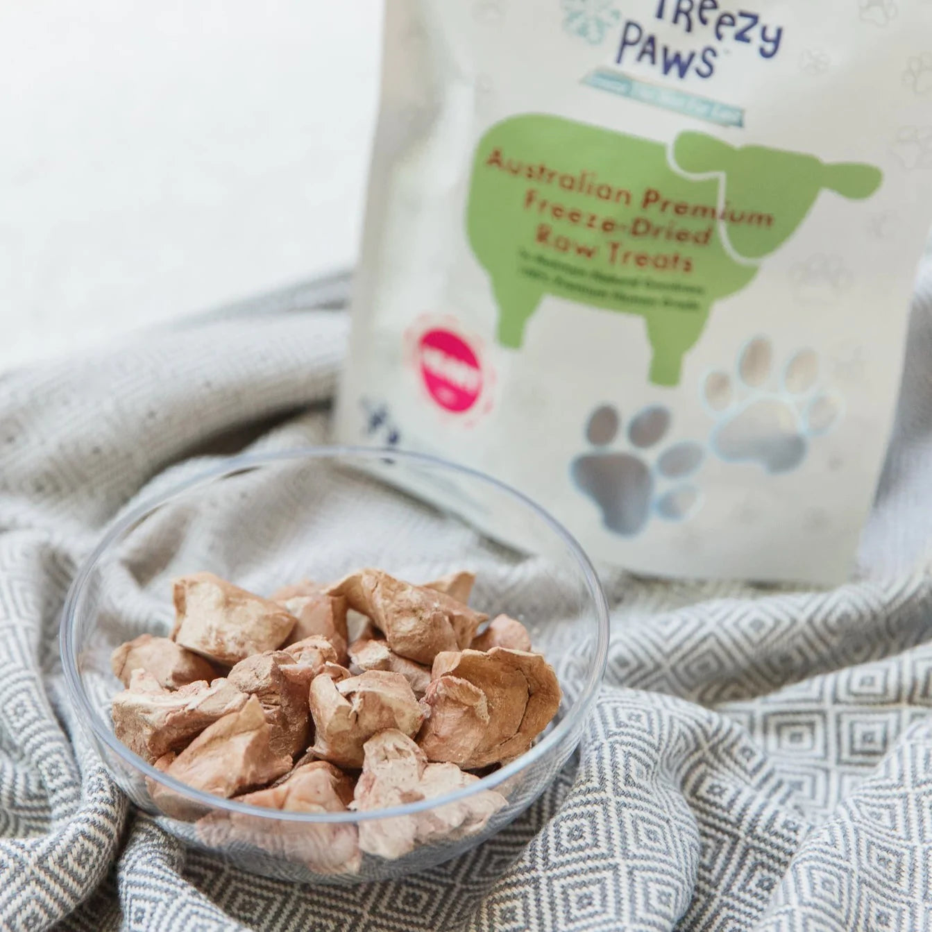 Freezy Paws Freeze Dried Lamb Heart Treats 02
