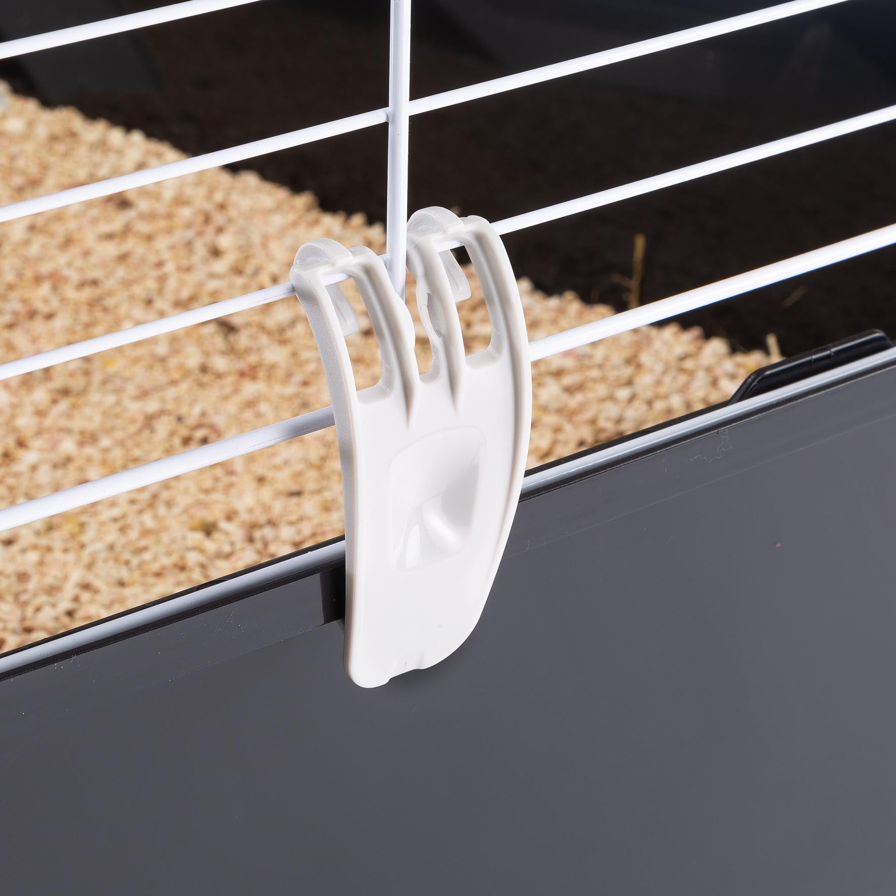 Ferplast Casita 100 Rabbits and Guinea Pigs Cage 06