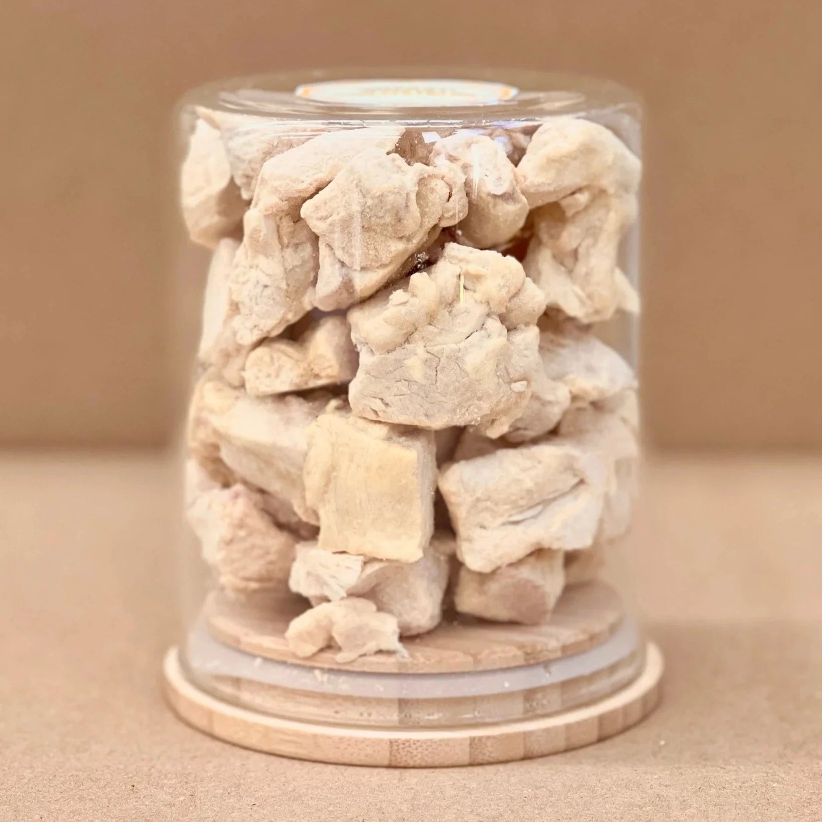 Freezy Paws Freeze Dried Chicken Breast with Colostrum Pet Treats for Cats & Dogs 03