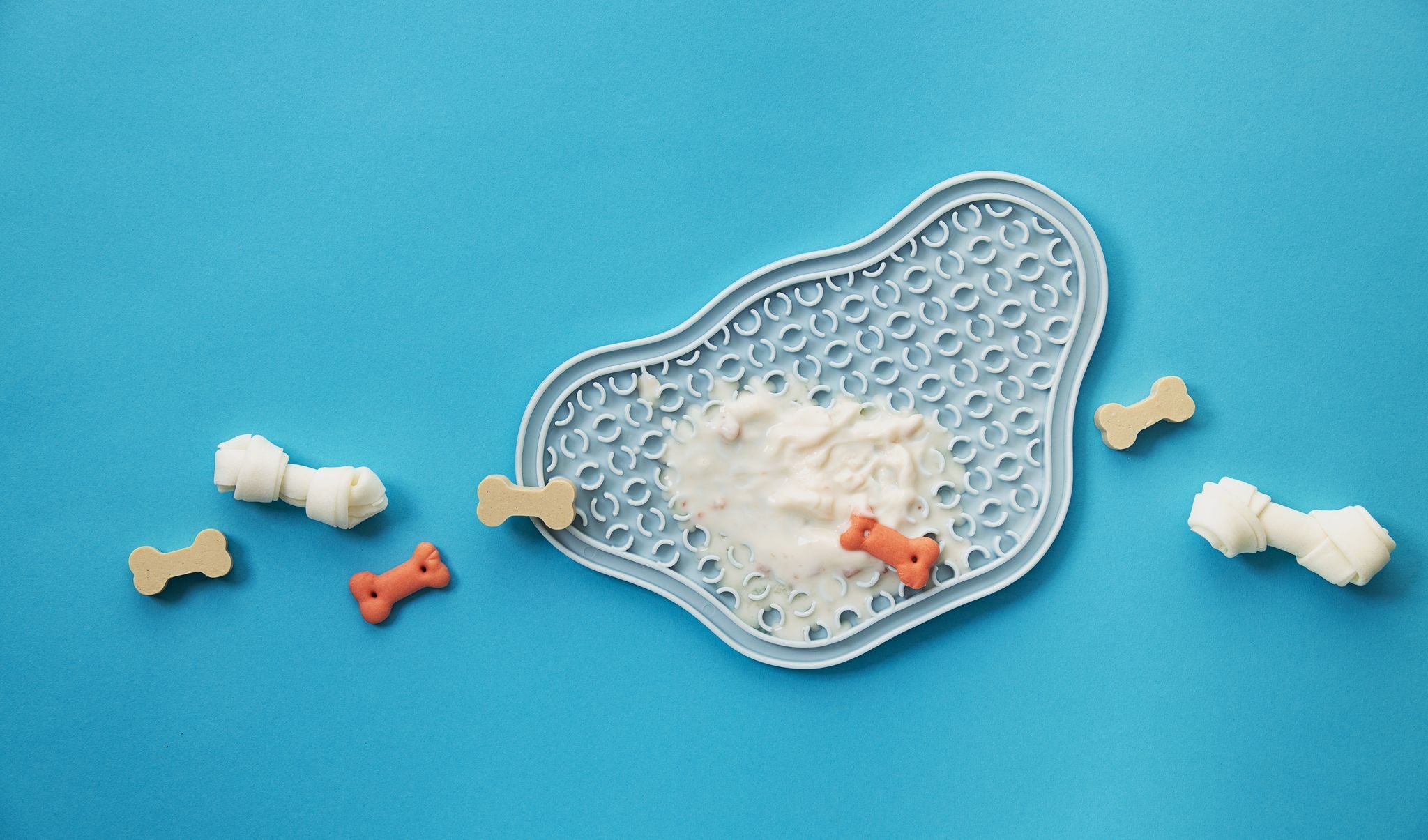 Pet DreamHouse PAW Lick Pad Slow Feeder & Anti-Anxiety Food Mat