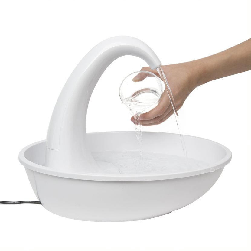 Pioneer Pet Swan Plastic Fountain 2.3 Litres 3075