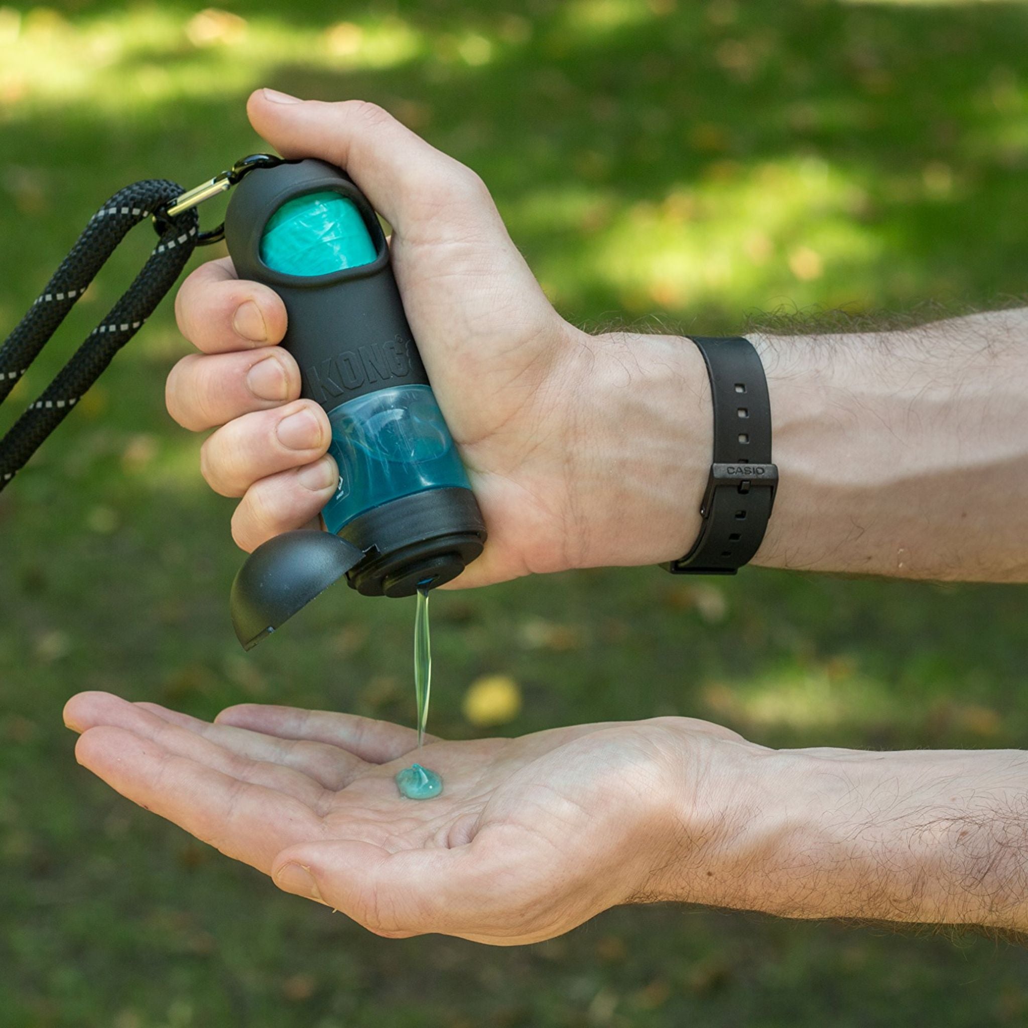KONG Handipod Clean Dispenser