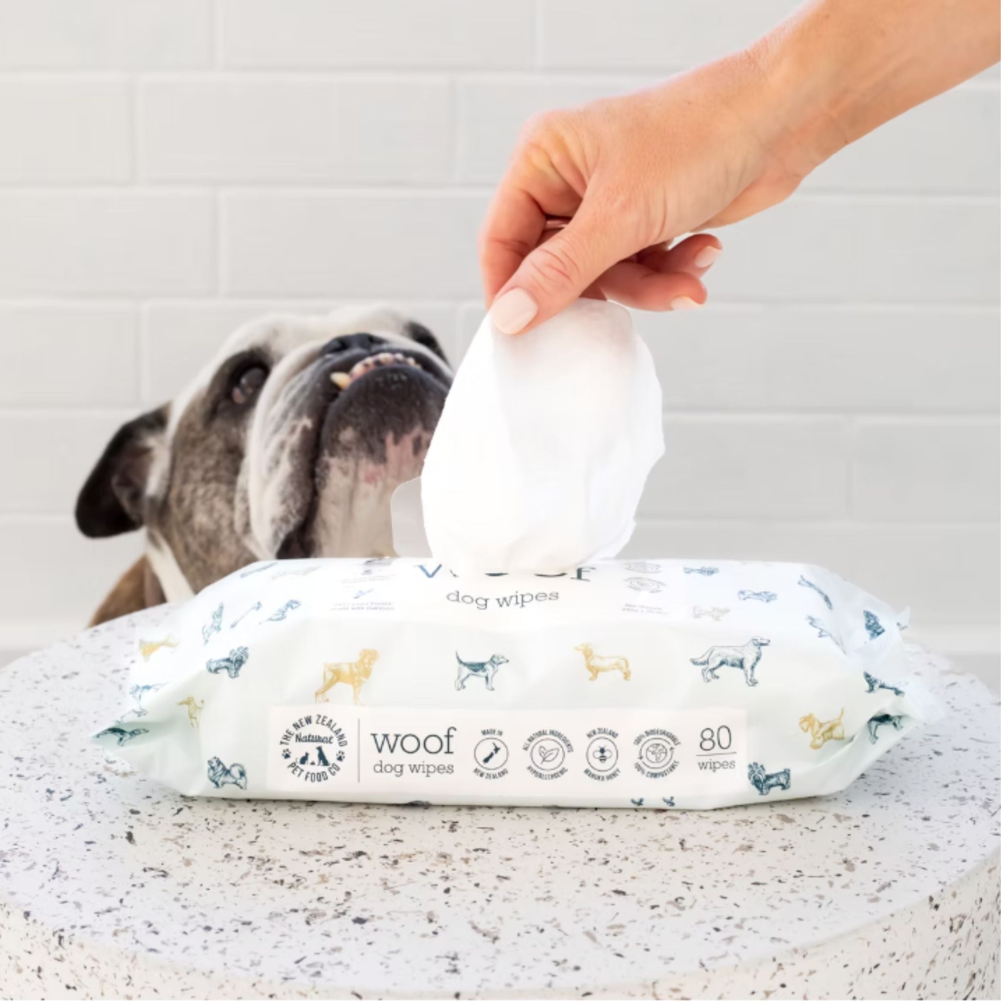 The New Zealand Natural Woof/Meow Manuka Honey Pet Wipes