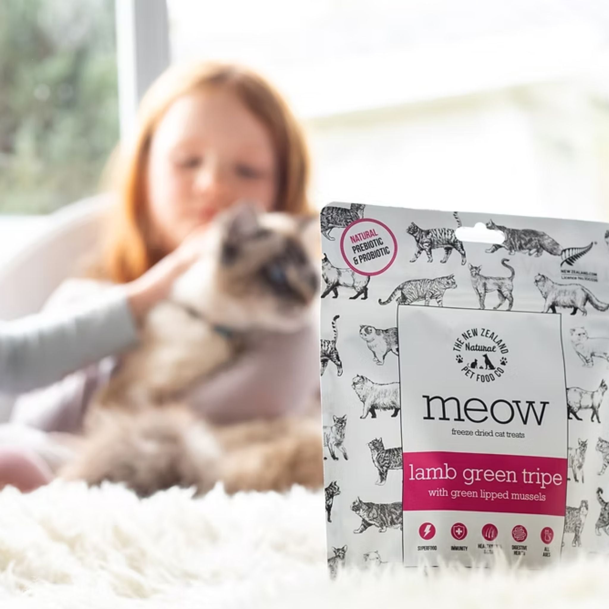 The New Zealand Natural Meow Freeze Dried Cat Treat Lamb Green Tripe