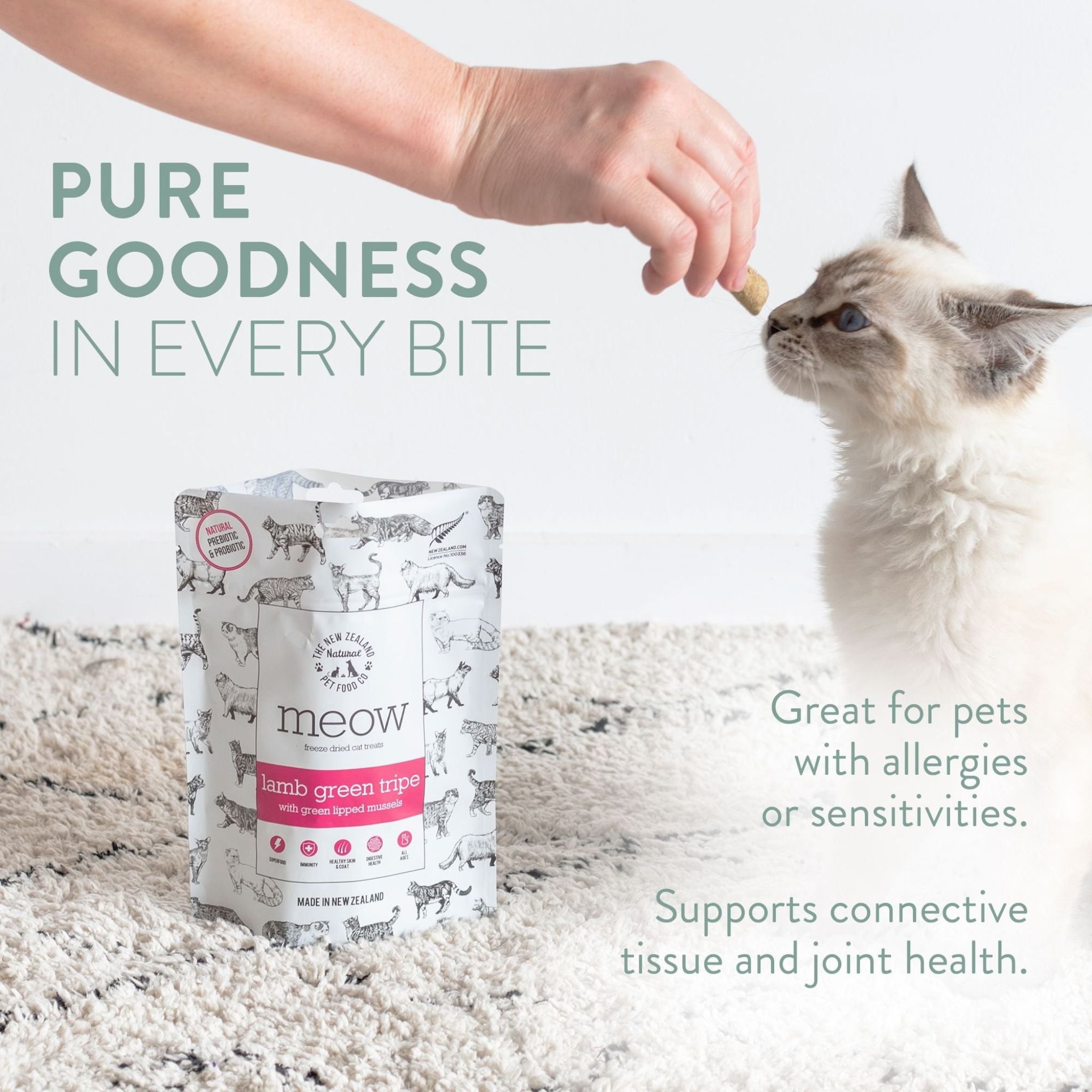 The New Zealand Natural Meow Freeze Dried Cat Treat Lamb Green Tripe