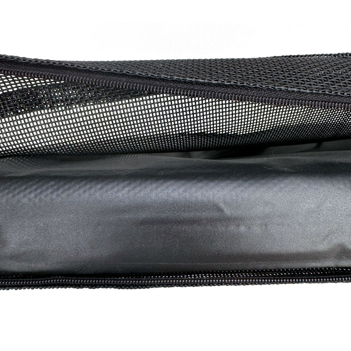 PVC inner lining detail on the Superior Pet Goods Heavy Duty Flea-Free Dog Mat