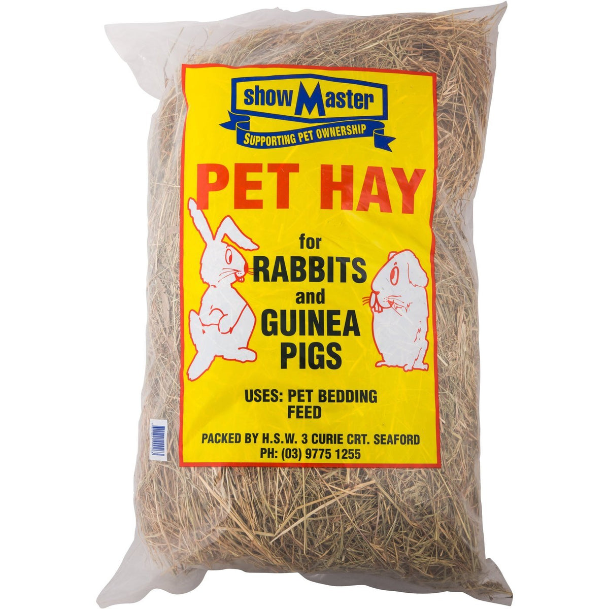 Showmaster Pet Hay in a handled carry bag for small animals
