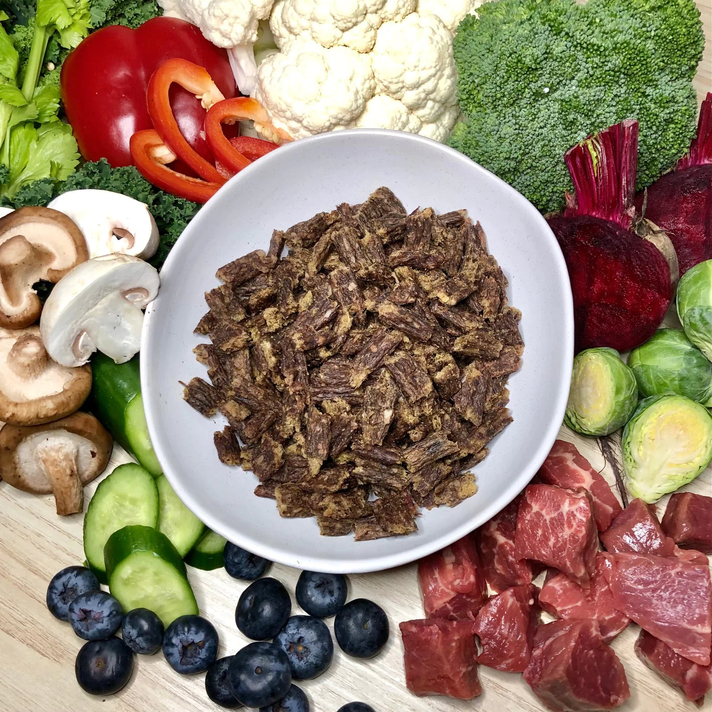 Bugsy Premium Air-Dried Raw Dog Food Beef 02